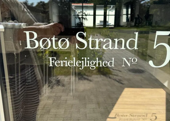 Boto 5 * Bøtø By